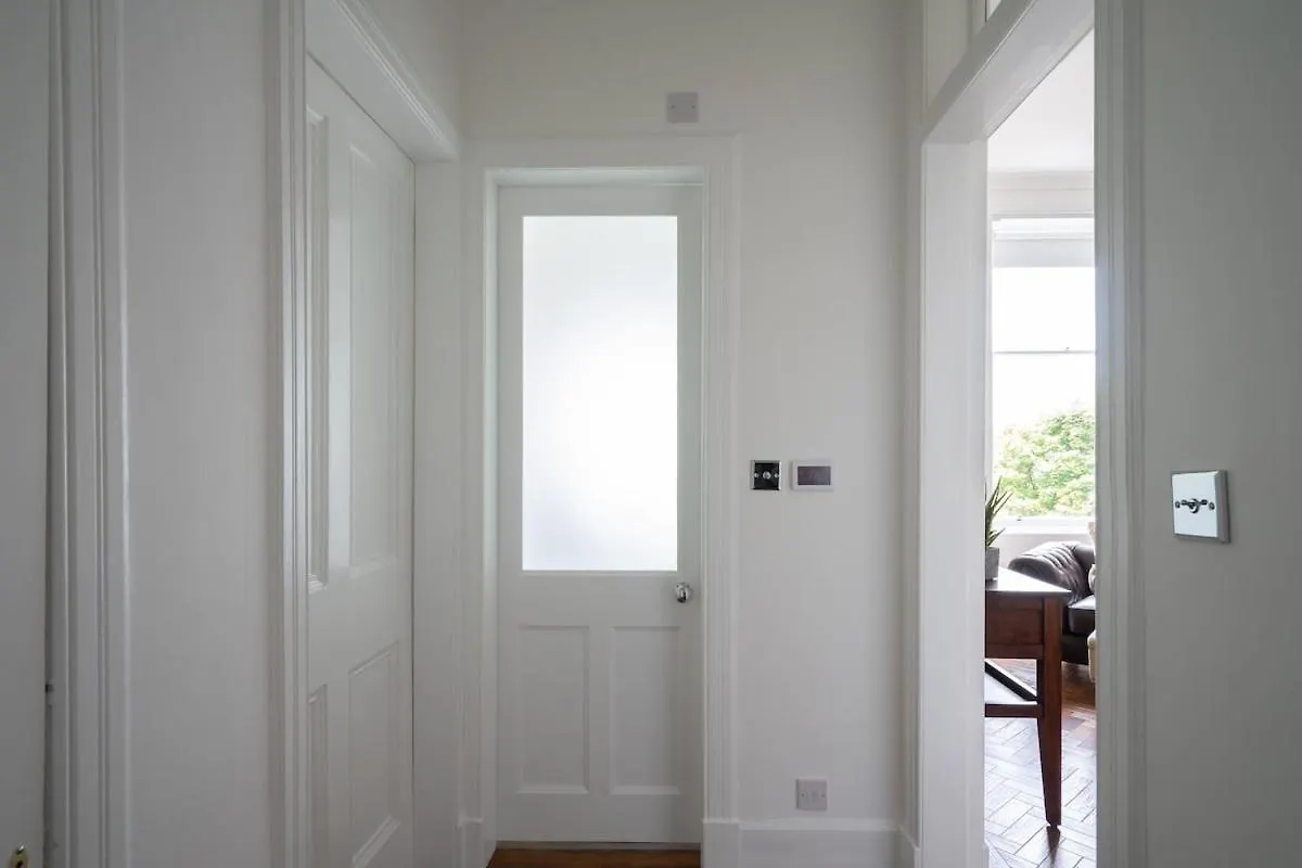 Immaculate One Bedroom Flat In The City Centre Edynburg Apartament