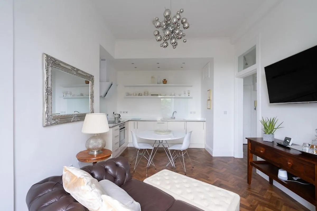 Immaculate One Bedroom Flat In The City Centre Edynburg