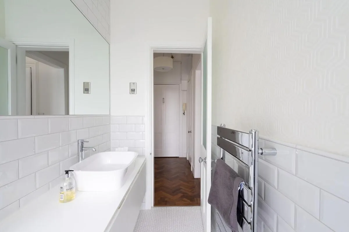 Immaculate One Bedroom Flat In The City Centre Edynburg Apartament