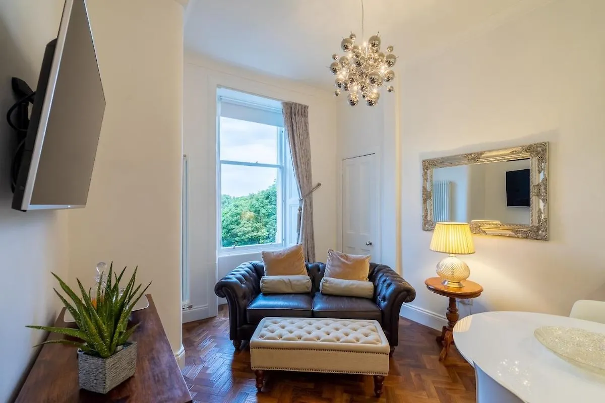 Apartament Immaculate One Bedroom Flat In The City Centre Edynburg