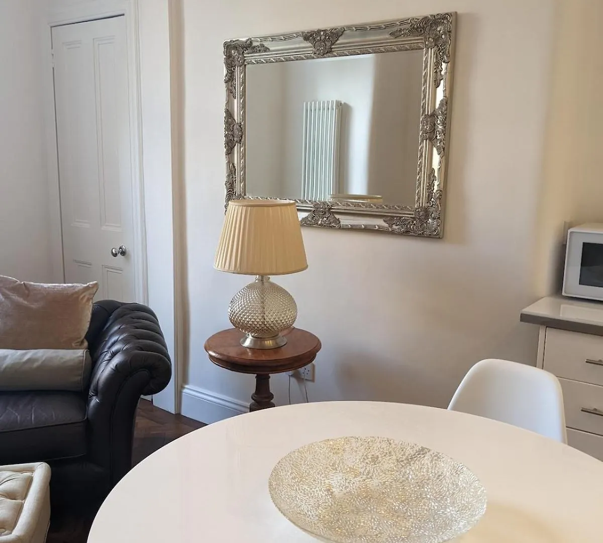 Immaculate One Bedroom Flat In The City Centre Εδιμβούργο